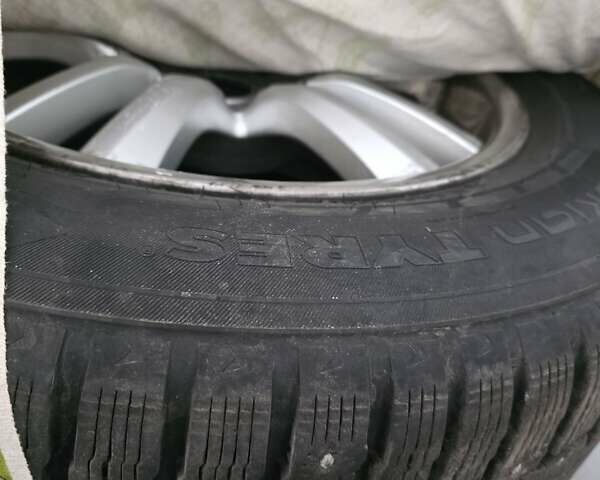 Белый Ниссан Патрол, объемом двигателя 5.6 л и пробегом 224 тыс. км за 15000 $, фото 16 на Automoto.ua