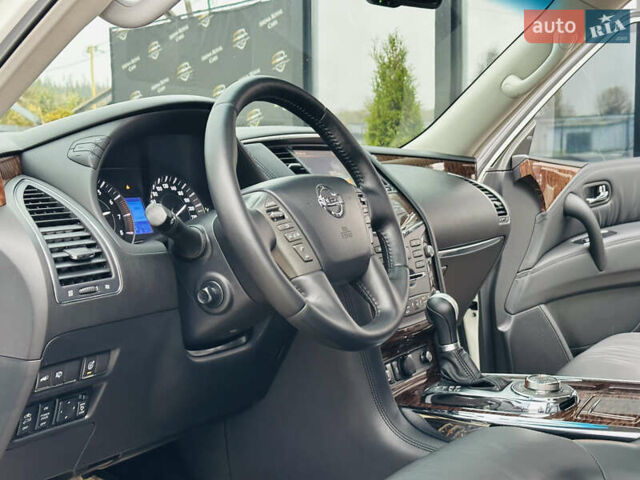 Білий Ніссан Патрол, об'ємом двигуна 5.55 л та пробігом 319 тис. км за 17500 $, фото 15 на Automoto.ua