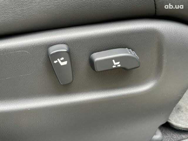 Белый Ниссан Патрол, объемом двигателя 5.5 л и пробегом 127 тыс. км за 21690 $, фото 43 на Automoto.ua