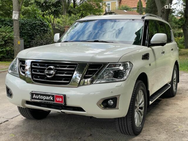 Белый Ниссан Патрол, объемом двигателя 5.5 л и пробегом 127 тыс. км за 21690 $, фото 1 на Automoto.ua