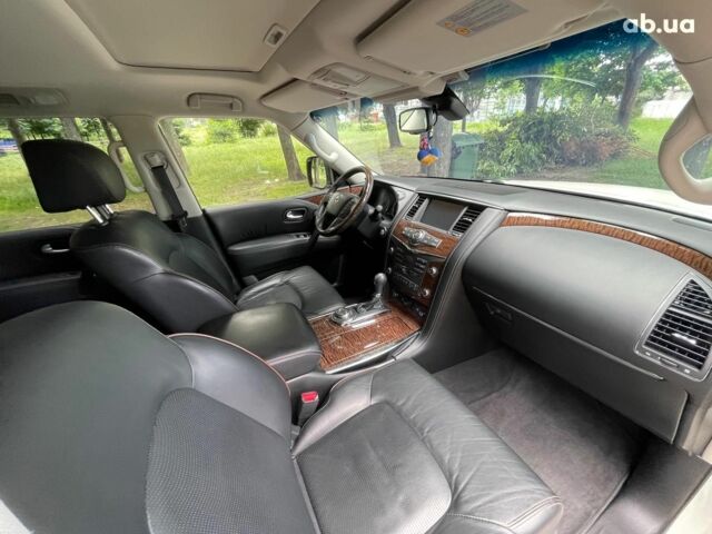 Белый Ниссан Патрол, объемом двигателя 5.5 л и пробегом 127 тыс. км за 21690 $, фото 44 на Automoto.ua
