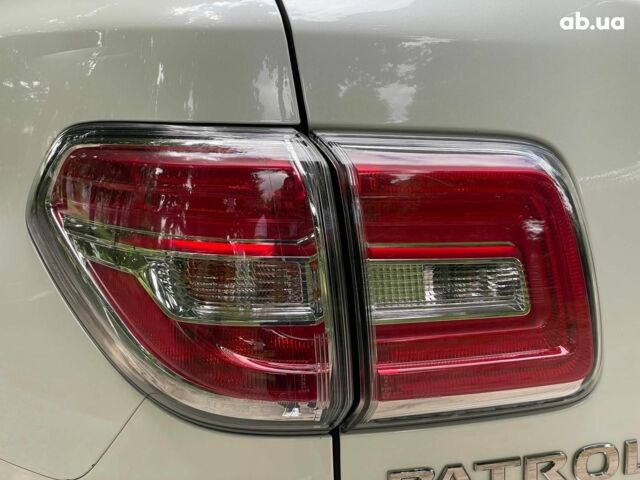 Белый Ниссан Патрол, объемом двигателя 5.5 л и пробегом 127 тыс. км за 21690 $, фото 21 на Automoto.ua