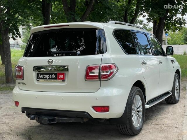 Белый Ниссан Патрол, объемом двигателя 5.5 л и пробегом 127 тыс. км за 21690 $, фото 9 на Automoto.ua