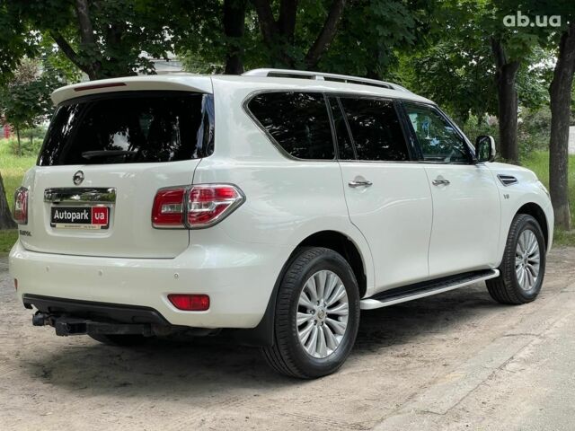 Белый Ниссан Патрол, объемом двигателя 5.5 л и пробегом 127 тыс. км за 21690 $, фото 8 на Automoto.ua