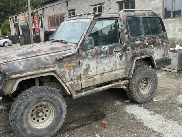 Бежевый Ниссан Патрол, объемом двигателя 2.8 л и пробегом 200 тыс. км за 3000 $, фото 4 на Automoto.ua