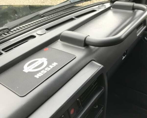 Чорний Ніссан Патрол, об'ємом двигуна 2.8 л та пробігом 306 тис. км за 12000 $, фото 16 на Automoto.ua