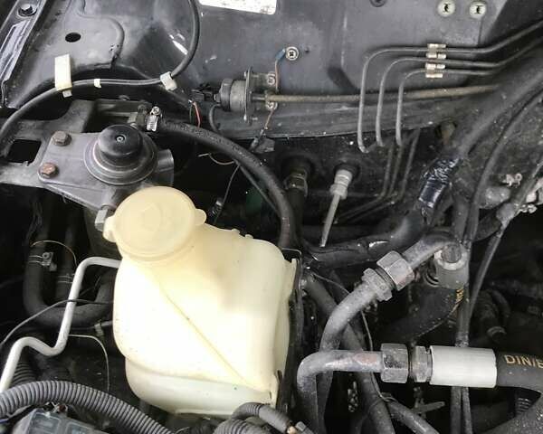 Чорний Ніссан Патрол, об'ємом двигуна 2.8 л та пробігом 306 тис. км за 12000 $, фото 21 на Automoto.ua