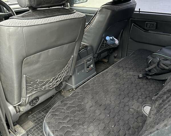 Черный Ниссан Патрол, объемом двигателя 3 л и пробегом 200 тыс. км за 10999 $, фото 17 на Automoto.ua
