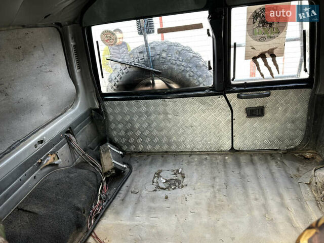 Черный Ниссан Патрол, объемом двигателя 2.8 л и пробегом 300 тыс. км за 12000 $, фото 31 на Automoto.ua