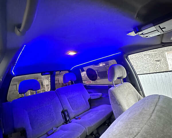 Черный Ниссан Патрол, объемом двигателя 2.83 л и пробегом 307 тыс. км за 15000 $, фото 11 на Automoto.ua