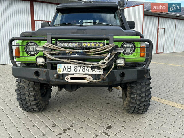 Черный Ниссан Патрол, объемом двигателя 2.8 л и пробегом 300 тыс. км за 12000 $, фото 6 на Automoto.ua