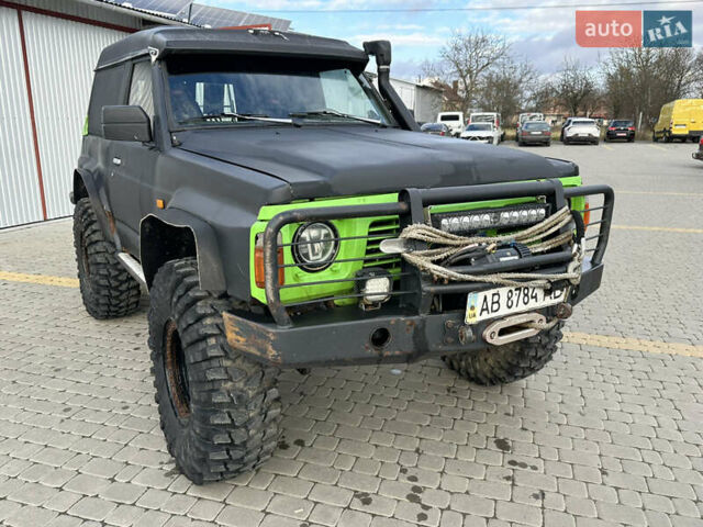 Черный Ниссан Патрол, объемом двигателя 2.8 л и пробегом 300 тыс. км за 12000 $, фото 10 на Automoto.ua