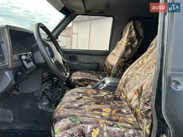 Черный Ниссан Патрол, объемом двигателя 2.8 л и пробегом 300 тыс. км за 12000 $, фото 29 на Automoto.ua