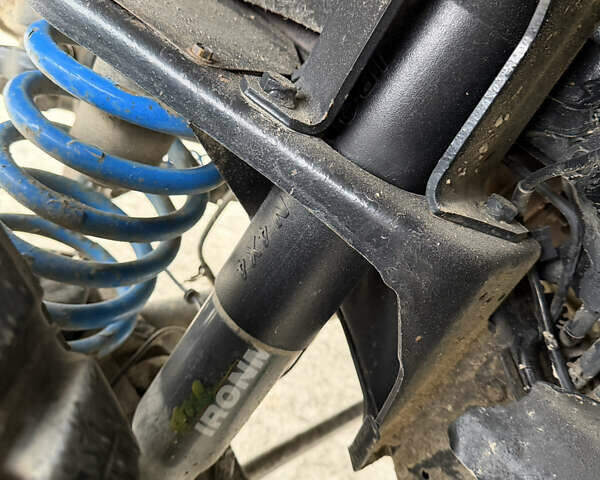 Чорний Ніссан Патрол, об'ємом двигуна 2.83 л та пробігом 307 тис. км за 14800 $, фото 12 на Automoto.ua