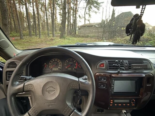 Черный Ниссан Патрол, объемом двигателя 3 л и пробегом 251 тыс. км за 9000 $, фото 17 на Automoto.ua