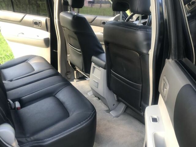 Черный Ниссан Патрол, объемом двигателя 3 л и пробегом 130 тыс. км за 17700 $, фото 8 на Automoto.ua