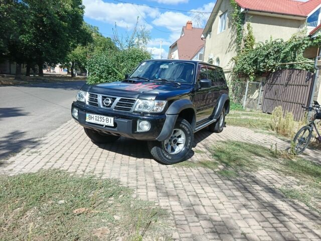 Чорний Ніссан Патрол, об'ємом двигуна 3 л та пробігом 3 тис. км за 19000 $, фото 1 на Automoto.ua