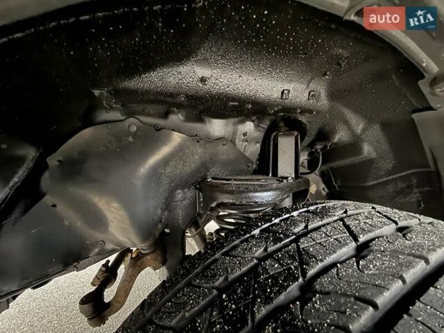 Черный Ниссан Патрол, объемом двигателя 3 л и пробегом 359 тыс. км за 18999 $, фото 24 на Automoto.ua