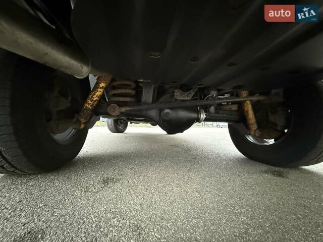 Черный Ниссан Патрол, объемом двигателя 3 л и пробегом 359 тыс. км за 18999 $, фото 26 на Automoto.ua