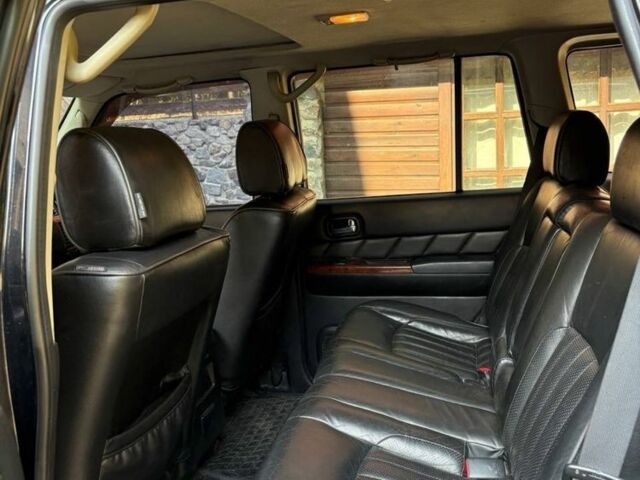 Черный Ниссан Патрол, объемом двигателя 3 л и пробегом 208 тыс. км за 20500 $, фото 6 на Automoto.ua