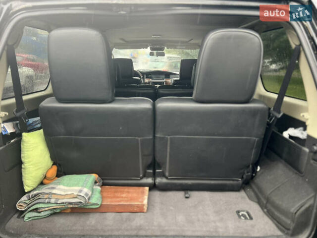 Черный Ниссан Патрол, объемом двигателя 3 л и пробегом 247 тыс. км за 21700 $, фото 53 на Automoto.ua