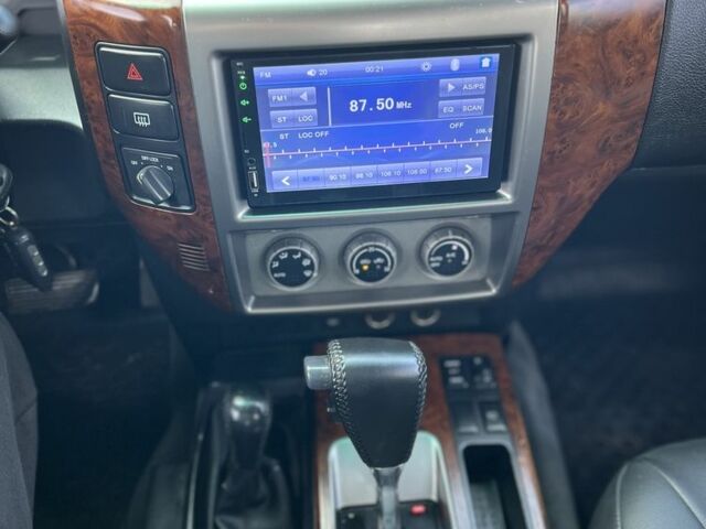 Чорний Ніссан Патрол, об'ємом двигуна 3 л та пробігом 192 тис. км за 9300 $, фото 2 на Automoto.ua