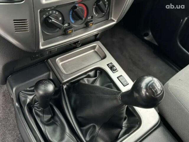 Черный Ниссан Патрол, объемом двигателя 0 л и пробегом 225 тыс. км за 4000 $, фото 5 на Automoto.ua