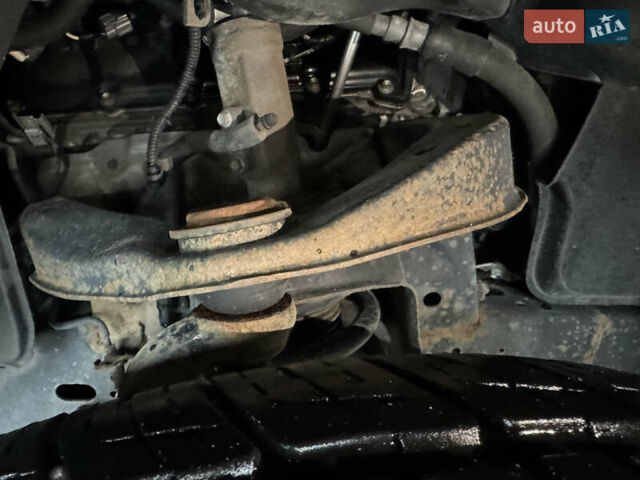 Черный Ниссан Патрол, объемом двигателя 5.55 л и пробегом 226 тыс. км за 24999 $, фото 27 на Automoto.ua