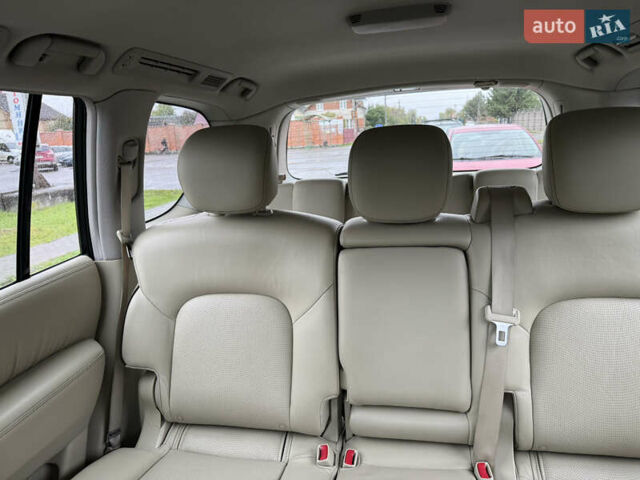 Черный Ниссан Патрол, объемом двигателя 5.55 л и пробегом 226 тыс. км за 24999 $, фото 39 на Automoto.ua