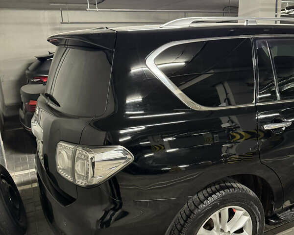 Черный Ниссан Патрол, объемом двигателя 5.6 л и пробегом 260 тыс. км за 18500 $, фото 2 на Automoto.ua