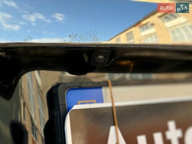 Черный Ниссан Патрол, объемом двигателя 5.6 л и пробегом 169 тыс. км за 17190 $, фото 18 на Automoto.ua
