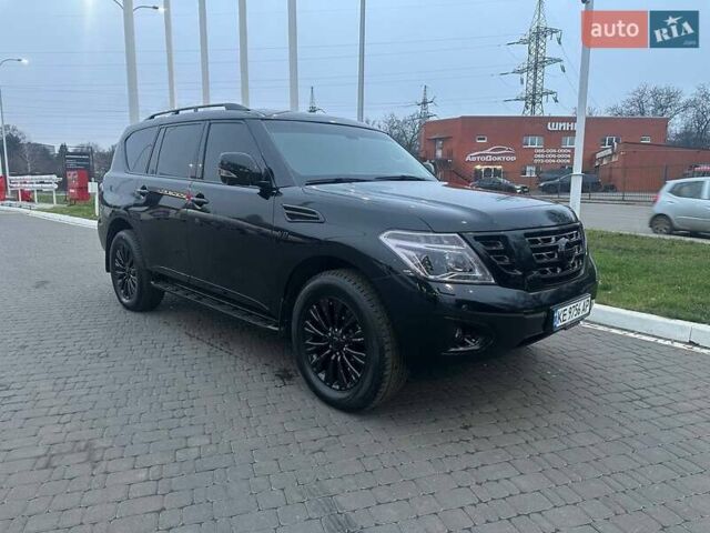 Черный Ниссан Патрол, объемом двигателя 5.55 л и пробегом 177 тыс. км за 25000 $, фото 1 на Automoto.ua