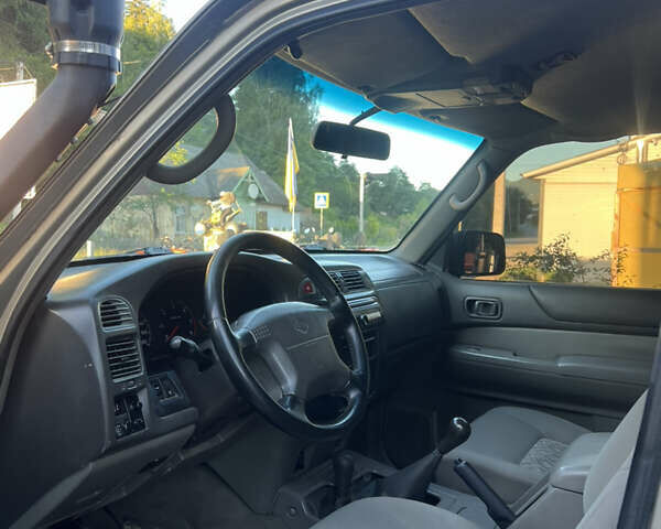 Коричневий Ніссан Патрол, об'ємом двигуна 2.95 л та пробігом 355 тис. км за 17999 $, фото 9 на Automoto.ua