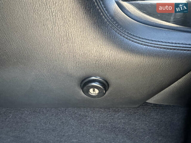 Коричневий Ніссан Патрол, об'ємом двигуна 5.6 л та пробігом 180 тис. км за 17000 $, фото 12 на Automoto.ua