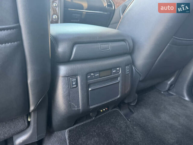 Коричневий Ніссан Патрол, об'ємом двигуна 5.6 л та пробігом 180 тис. км за 17000 $, фото 16 на Automoto.ua