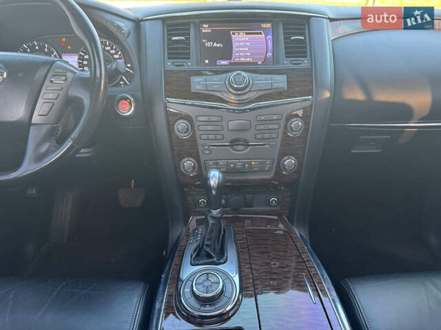 Коричневий Ніссан Патрол, об'ємом двигуна 5.6 л та пробігом 180 тис. км за 17000 $, фото 21 на Automoto.ua