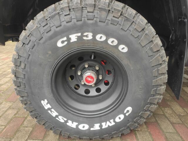 Красный Ниссан Патрол, объемом двигателя 3 л и пробегом 250 тыс. км за 35000 $, фото 15 на Automoto.ua