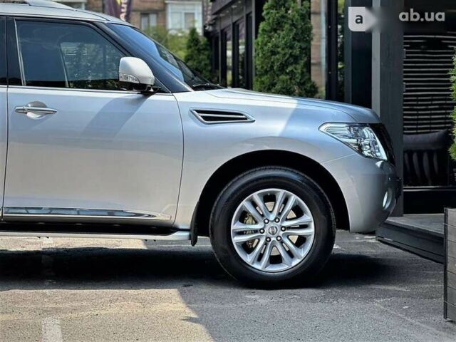 Ниссан Патрол, объемом двигателя 5.6 л и пробегом 155 тыс. км за 23999 $, фото 9 на Automoto.ua