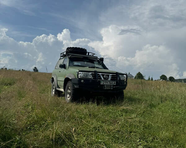 Ниссан Патрол, объемом двигателя 3 л и пробегом 260 тыс. км за 11900 $, фото 5 на Automoto.ua