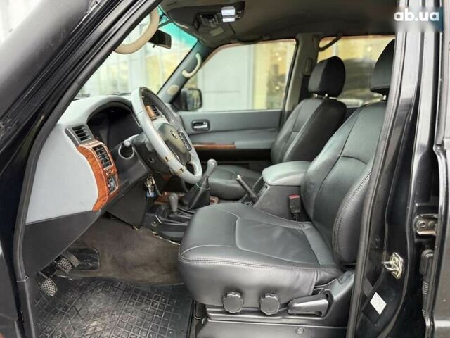 Ниссан Патрол, объемом двигателя 3 л и пробегом 359 тыс. км за 17999 $, фото 13 на Automoto.ua