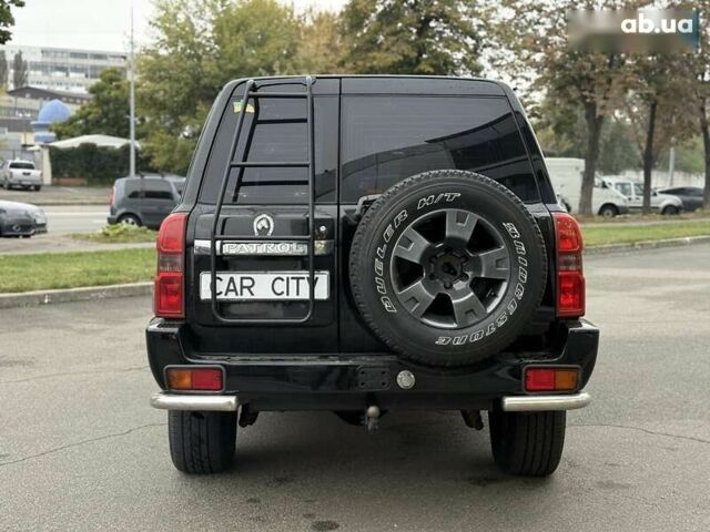 Ниссан Патрол, объемом двигателя 3 л и пробегом 359 тыс. км за 17999 $, фото 5 на Automoto.ua