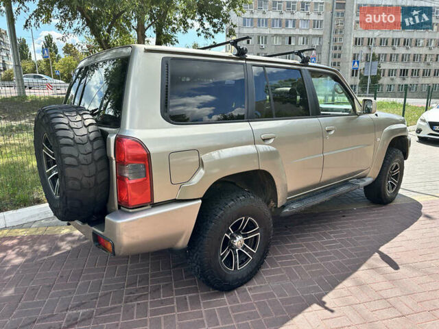 Ниссан Патрол, объемом двигателя 3 л и пробегом 467 тыс. км за 16400 $, фото 3 на Automoto.ua