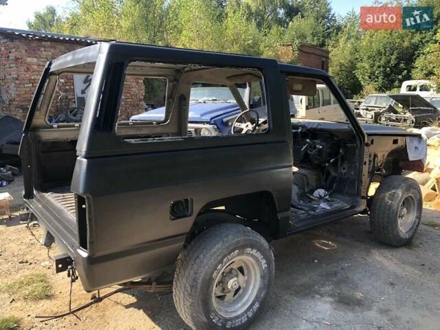 Серый Ниссан Патрол, объемом двигателя 2.8 л и пробегом 300 тыс. км за 12500 $, фото 2 на Automoto.ua