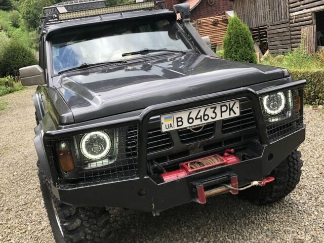 Сірий Ніссан Патрол, об'ємом двигуна 2.8 л та пробігом 240 тис. км за 10800 $, фото 14 на Automoto.ua