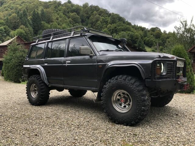 Сірий Ніссан Патрол, об'ємом двигуна 2.8 л та пробігом 240 тис. км за 10800 $, фото 4 на Automoto.ua