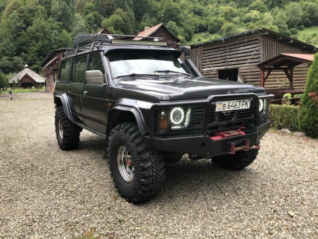 Сірий Ніссан Патрол, об'ємом двигуна 2.8 л та пробігом 240 тис. км за 10800 $, фото 16 на Automoto.ua
