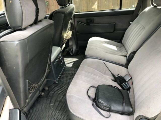 Сірий Ніссан Патрол, об'ємом двигуна 2.8 л та пробігом 240 тис. км за 10800 $, фото 9 на Automoto.ua