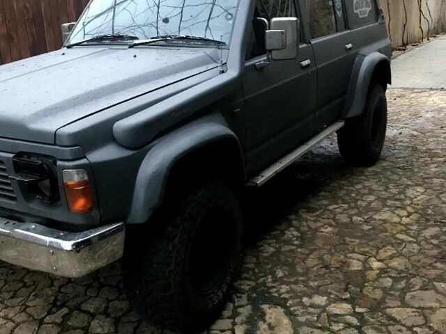 Сірий Ніссан Патрол, об'ємом двигуна 4.2 л та пробігом 280 тис. км за 12000 $, фото 1 на Automoto.ua