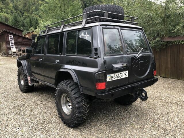 Сірий Ніссан Патрол, об'ємом двигуна 2.8 л та пробігом 240 тис. км за 10800 $, фото 5 на Automoto.ua