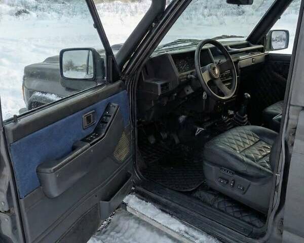 Серый Ниссан Патрол, объемом двигателя 2.8 л и пробегом 238 тыс. км за 14500 $, фото 5 на Automoto.ua